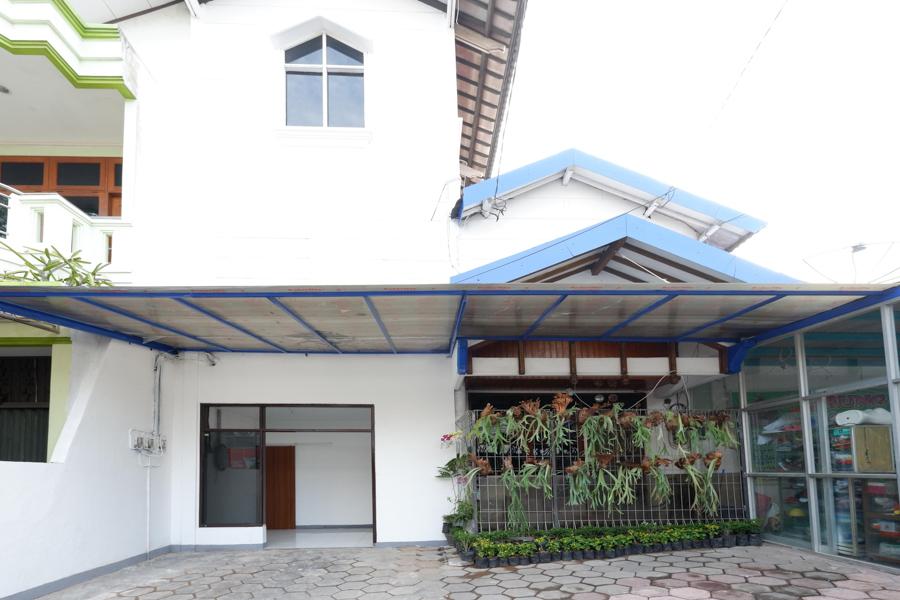 Super Oyo 90426 Near Mall Ciputra 2 Semarang Esterno foto